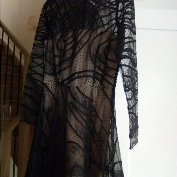 Oscar de la Renta Black and Tan Sleeveless Cocktail Gown